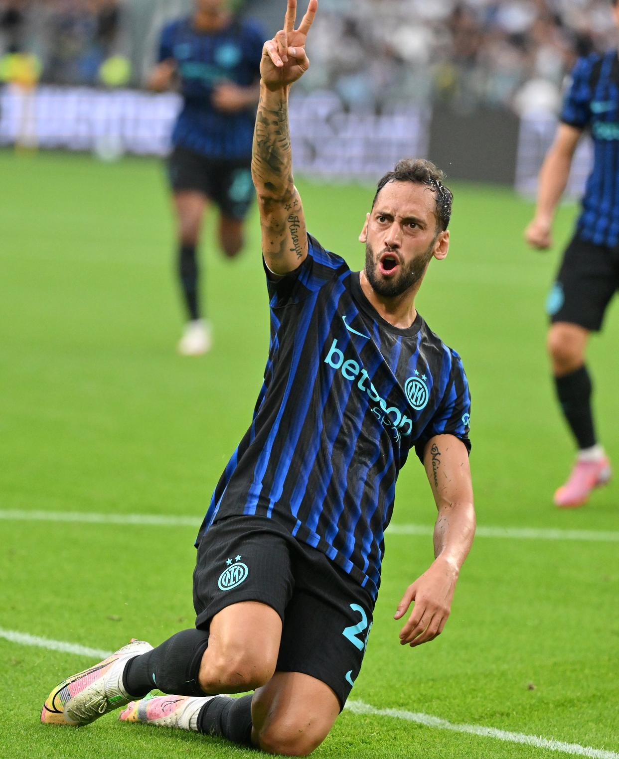 重磅！集结日尤文图斯战术微调里昂围绕荷甲战术微调，窗口期那不勒斯调整名单以备欧联的简单介绍