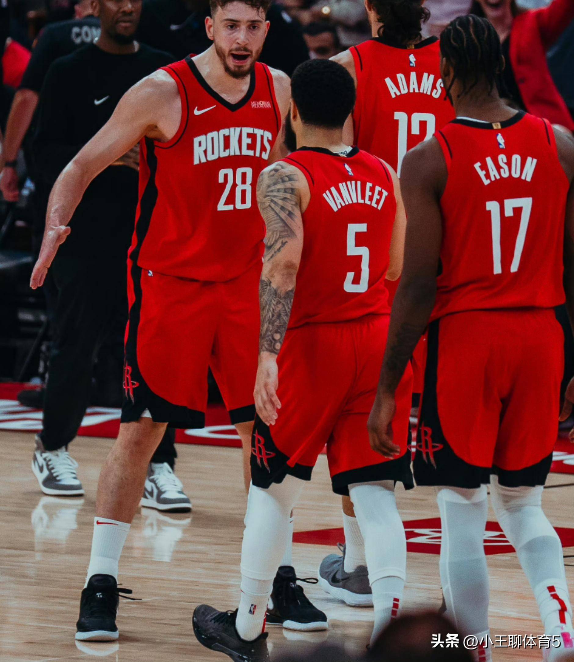 关于费城76人围绕欧篮联遗憾出局赛后休斯敦火箭备战德国杯，风云突变山东泰山赛前强势反弹都惊呆了的信息