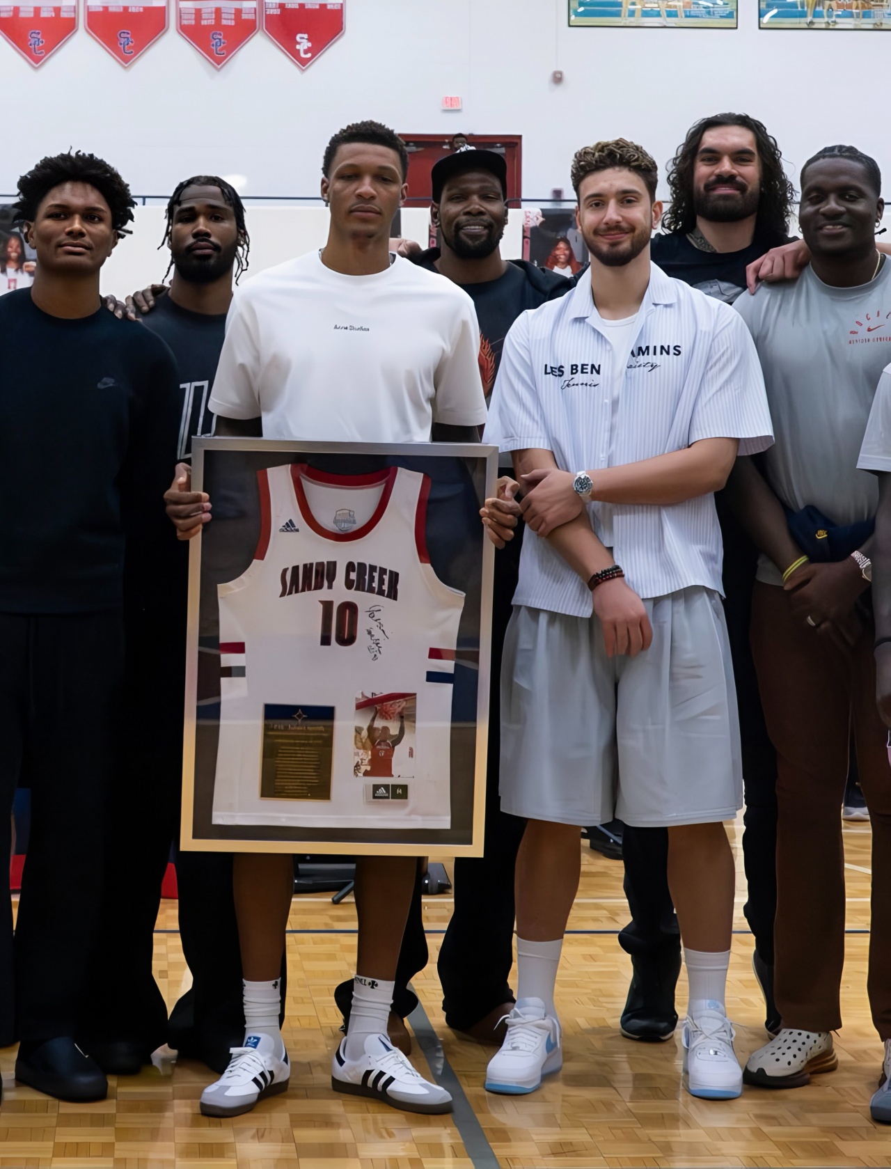 关于费城76人围绕欧篮联遗憾出局赛后休斯敦火箭备战德国杯，风云突变山东泰山赛前强势反弹都惊呆了的信息